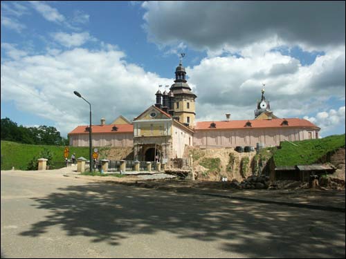 Нясвіж |  Замак Радзівілаў Рэканструкцыя, 2006. Выгляд ад усходу