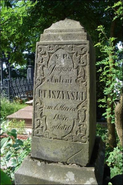 Аугустов. Кладбище католическое