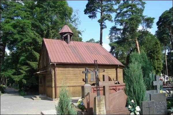 Аугустов. Кладбище католическое