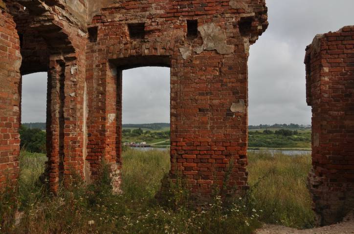  -  Будынак былой павятовай больніцы. 
