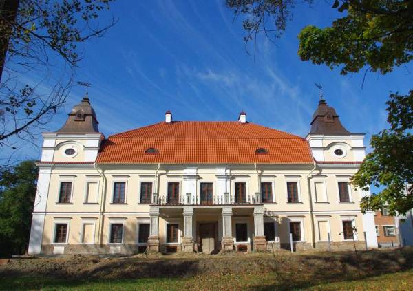 Skoki. Manor of Niamcevič