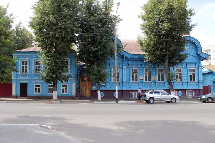 Town streets  .   - Town streets .