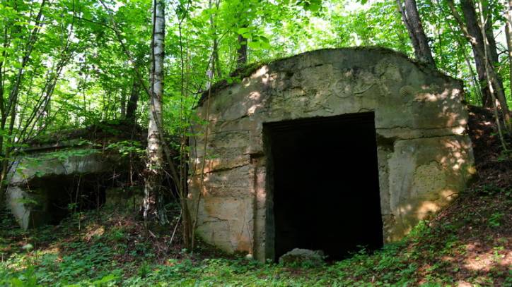 Defensive Fortifications  .   - Defensive Fortifications .