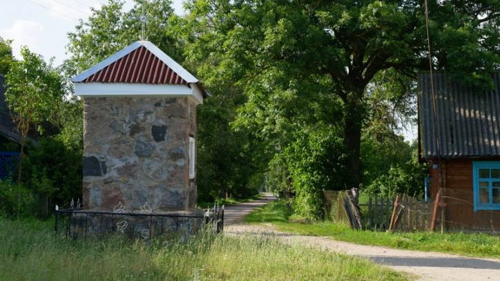 Семянкі. Каплічка прыдарожная 