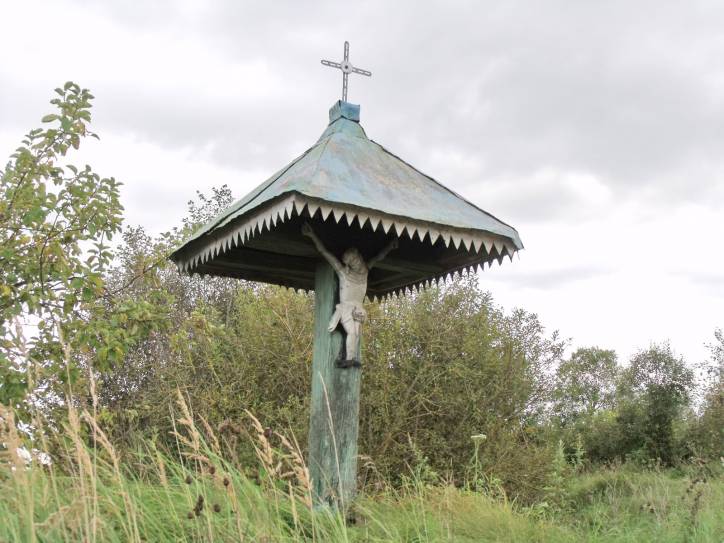 Sakavičy. Road chapel 