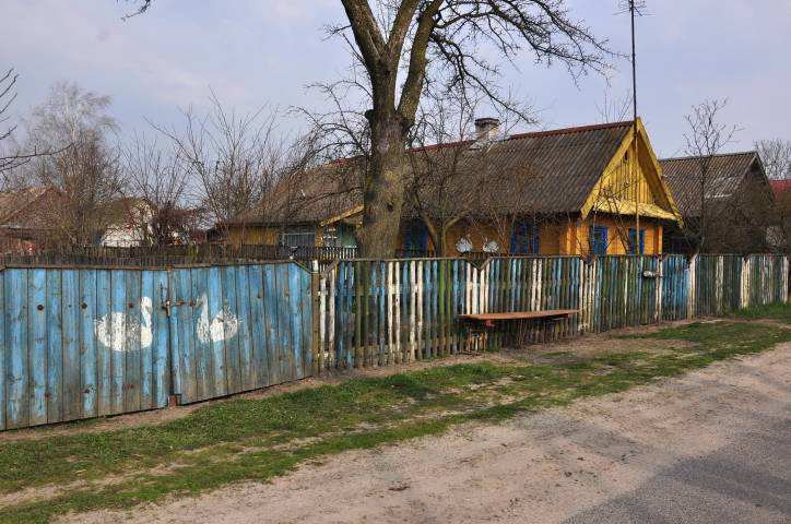 Biezdziež. In the village 