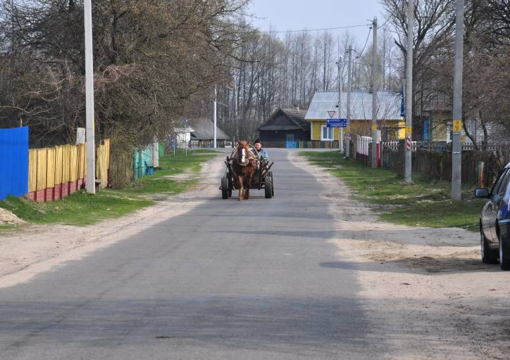Biezdziež. In the village 
