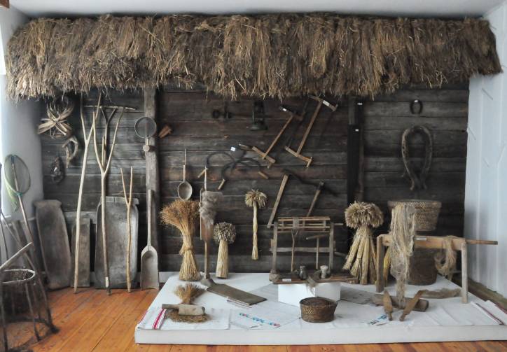 Biezdziež. In the village 