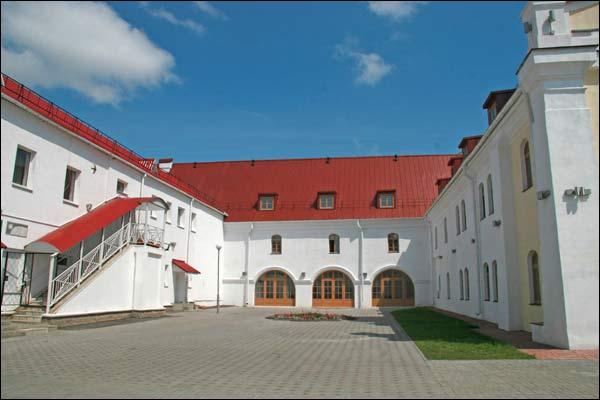  -  Jesuit College. 