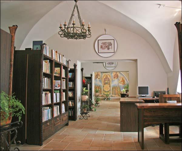  -  Jesuit College. 