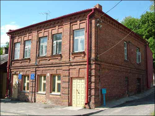  - Zabudowania XIX - pocz.  w. . Kamienica z początku XX wieku