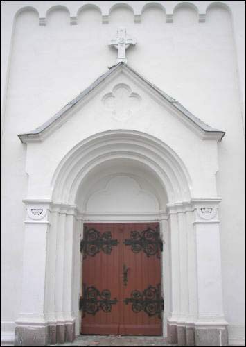  - Kościół Opatrzności Bożej. Portal boczny, 02 2009