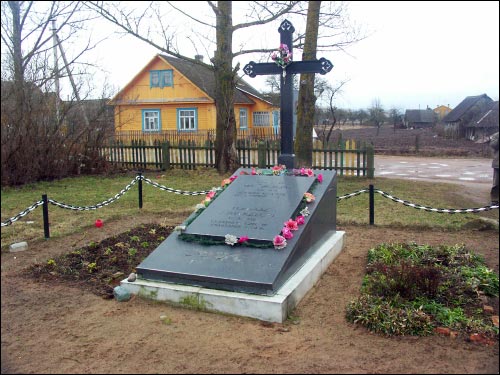 Widze.  Grób Tomasza Wawrzeckiego