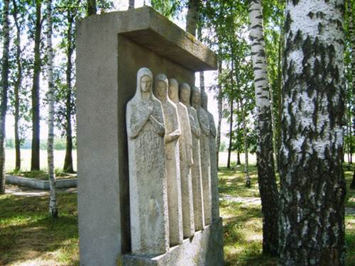  -  Мемориальный комплекс. Кампазыцыя 'Жанчыны ў жалобе'