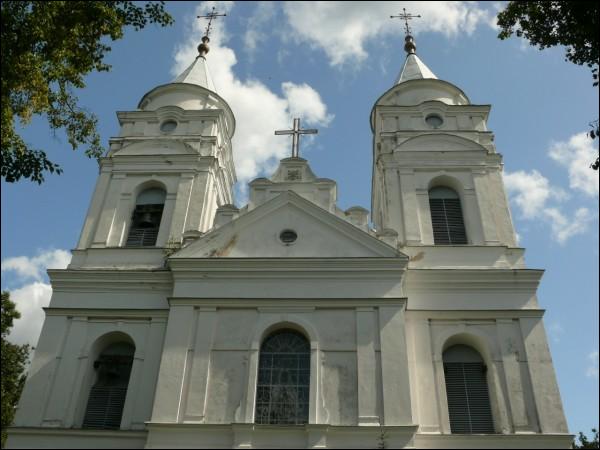 Параф'янава. Касцёл Імя Панны Марыі