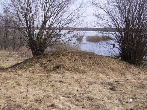  - Krajobrazy . Kurhan nad jeziorem Medzadzoł(?)