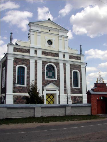  - Kościół Św. Jana Chrzciciela. Kościół Św. Jana Chrzciciela w Wołkołacie, fasada główna