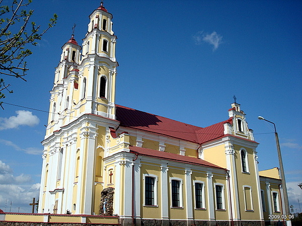 Hłybokaje. Catholic church of the Holy Trinity