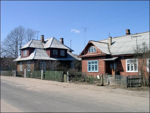 Głębokie.  Zabudowa w stylu Zakopańskim