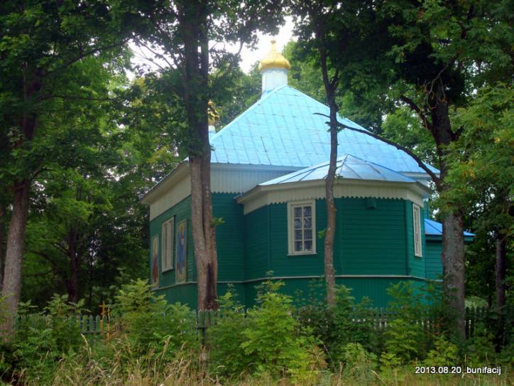 Cerkiew Św. Mikołaja Cudotwórcy . Widok na apsydu  - Cerkiew Św. Mikołaja Cudotwórcy. Widok na apsydu