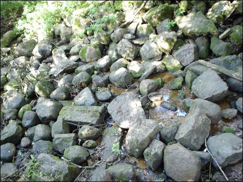  - Manor of Molle. 