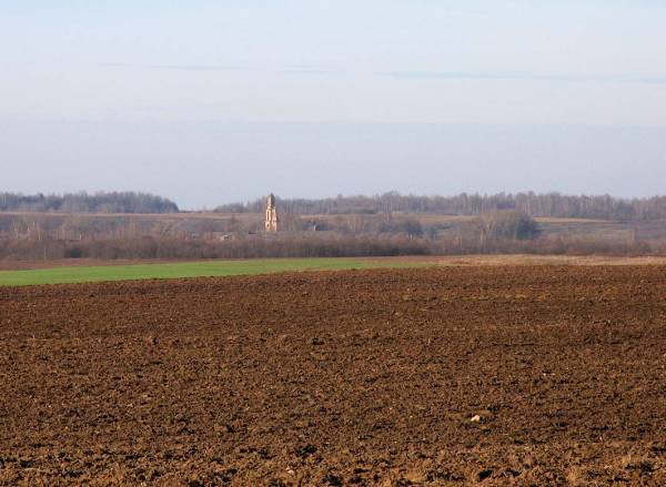  - Kościół (ruiny). 