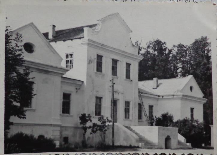 Leonpol. Zespół dworsko-parkowy Łopacińskich