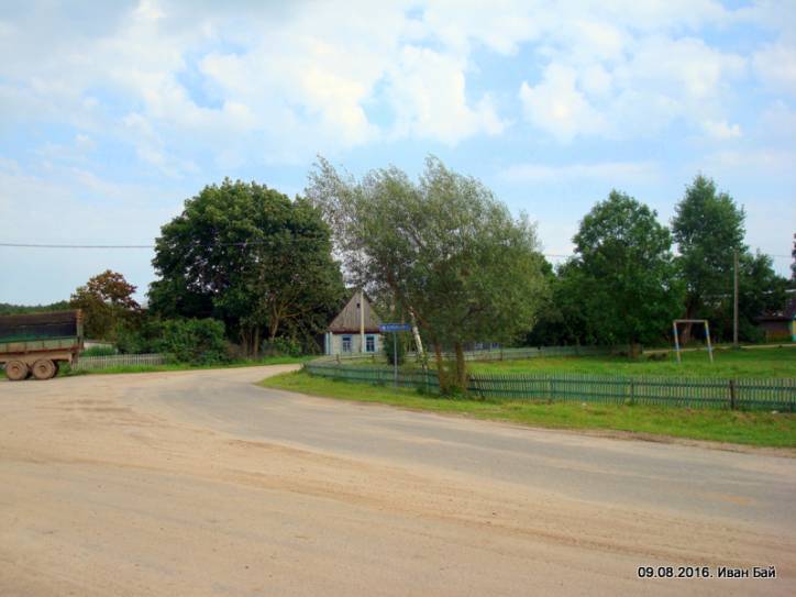 Hruzdava. In the village 