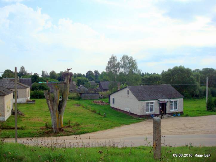 Hruzdava. In the village 
