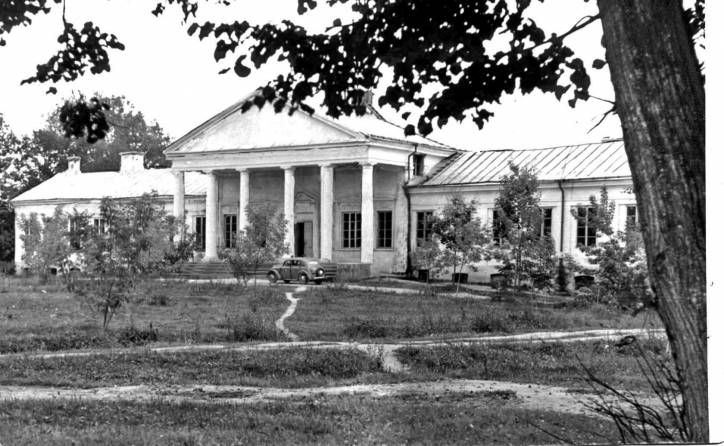 Паставы. Палацава-паркавы ансамбль Тызенгаўзаў