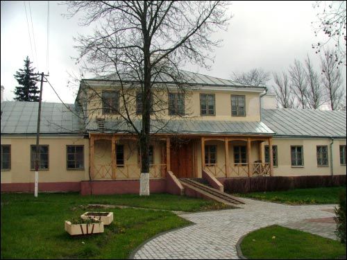  - Палацава-паркавы ансамбль Тызенгаўзаў. Унутраны дворык