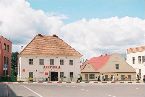 Postawy |   Plac. Dom lekarza i rzemieślnika