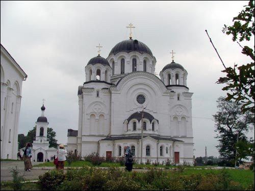  - Monaster Spasko-Eufrozynski. Brama-dzwonnica i sobór Podwyższenia Krzyża Świętego