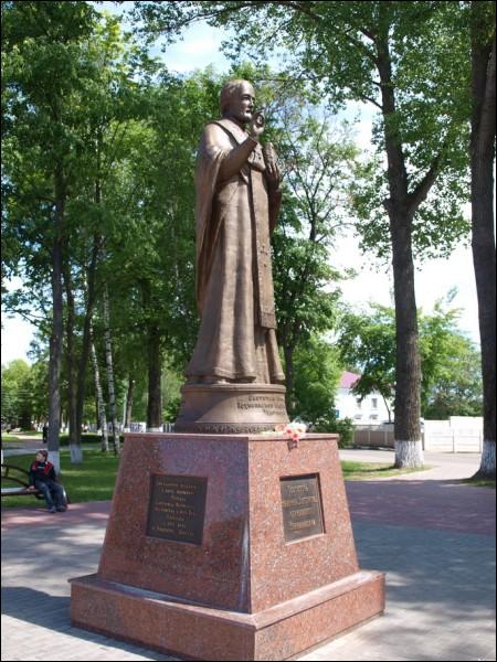  -  Памятники и мемориальные вывески. 