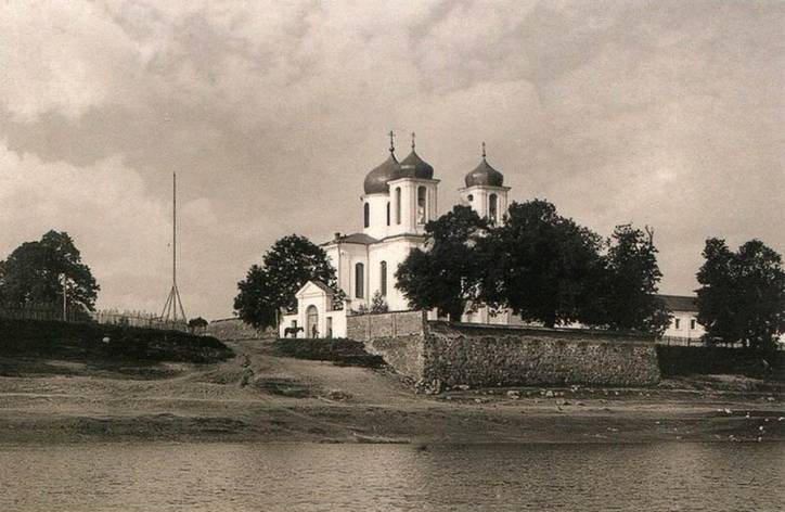  - Кляштор бернардинцев. 