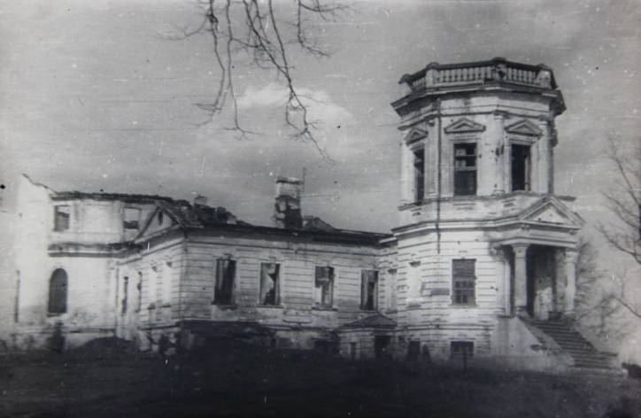  - Zespół dworsko-parkowy Świackich. 