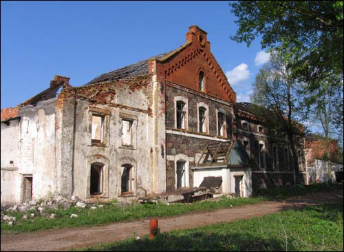 Płamia (Bielica Stara) |  Dwór gospodarczy Świackich. Gorzelnia