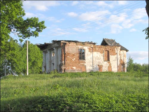 Zastadolle. Catholic church (ruins)