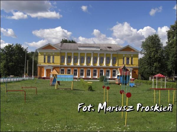 Hermanowicze. Zespół pałacowo-parkowy Szyrynów