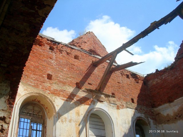 Церковь Сретения Господня Мосаре.   - Церковь Сретения Господня.