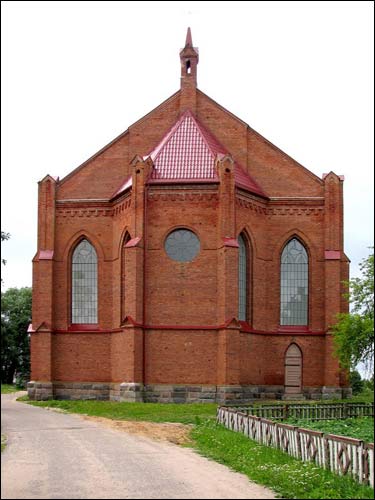 Apsyda, 2007 r Uszacz. Kościół Św. Wawrzyńca