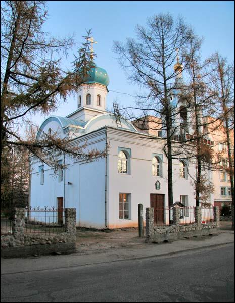  - Cerkiew Zaśnięcia NMP. Widok od strony północno-wschodniej. Zdjęcie 11.2009