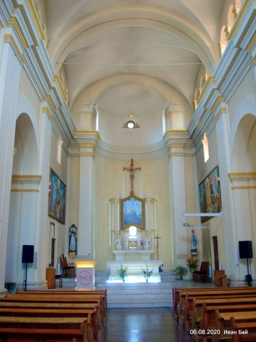 Центральный неф Витебск. Костёл Святой Варвары