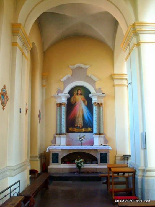 Левый алтарь Витебск. Костёл Святой Варвары