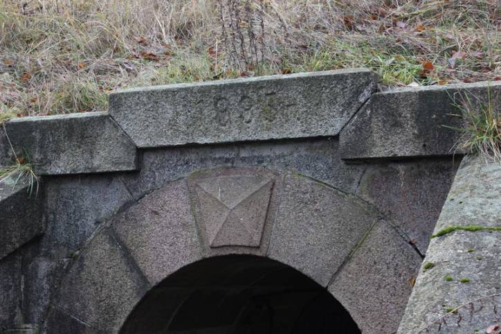 1885 г. Тоннель для сточных вод под веткой Витебско-Орловской ж. д., район поместья \ Віцебск. Краявіды