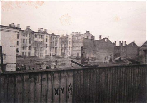  - Miasto na fotografiach z czasów II wojny światowej . Getto dla ludności żydowskiej w Witebsku