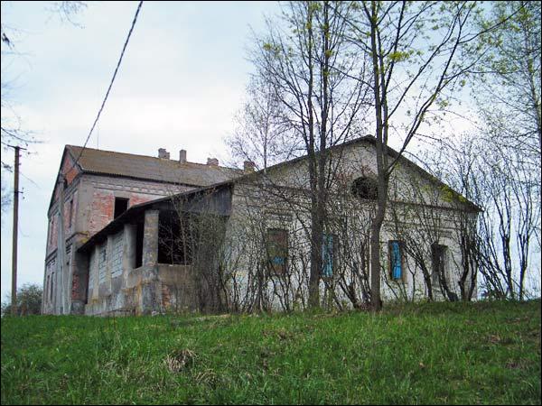 Hołoszewo. Zespół dworsko-parkowy Ciundziewickich