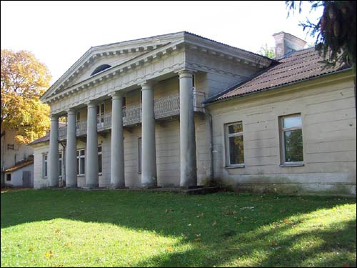 Fasada tylna pałacu. Fragment Lejpuny. Dwór Kruszewskich