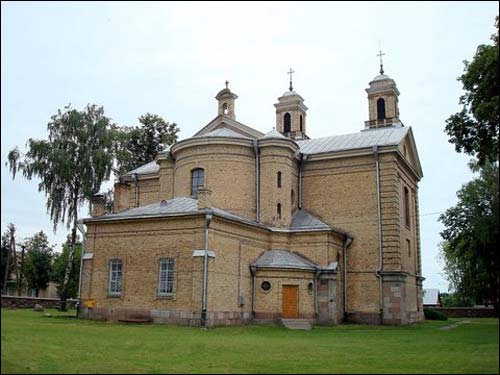 Vievis |  Catholic church of St. Anne. 