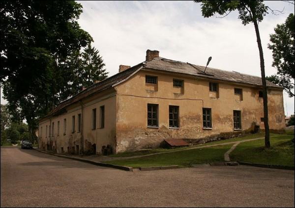  - Сядзібна-паркавы ансамбль Агінскіх. Афіцына былога палацу Агінскіх